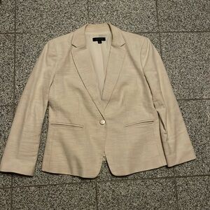 Ann Taylor Tan size 8 Blazer